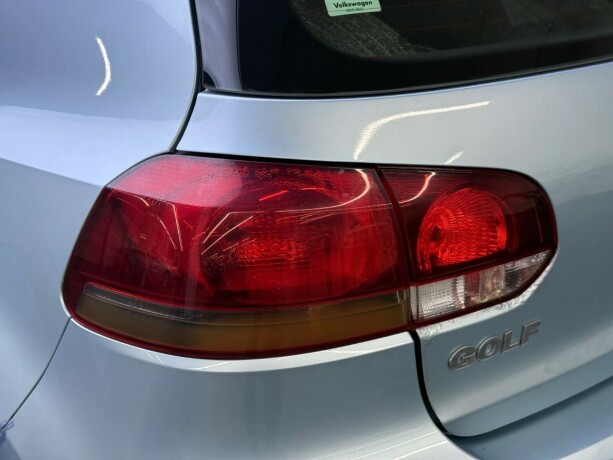 volkswagen-golf-diesel-2010-big-6