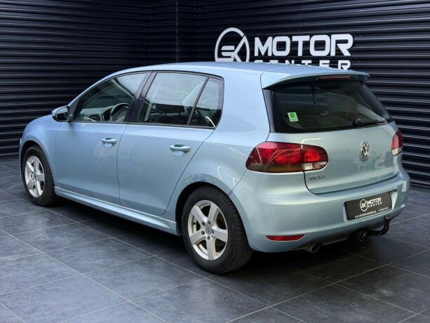 volkswagen-golf-diesel-2010-big-1