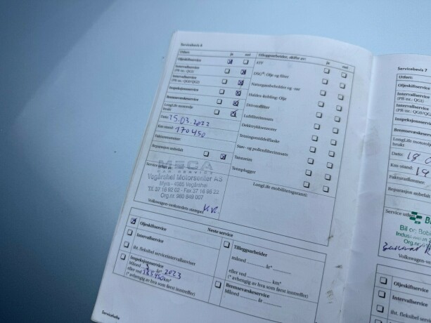 volkswagen-golf-diesel-2010-big-30