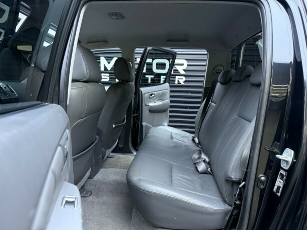 toyota-hilux-diesel-2012-big-31