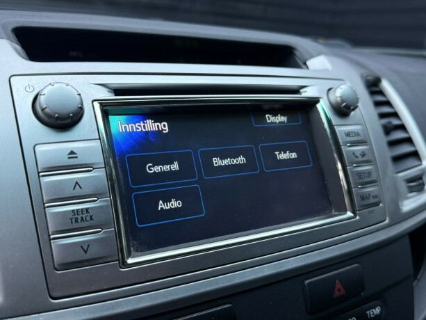 toyota-hilux-diesel-2012-big-19