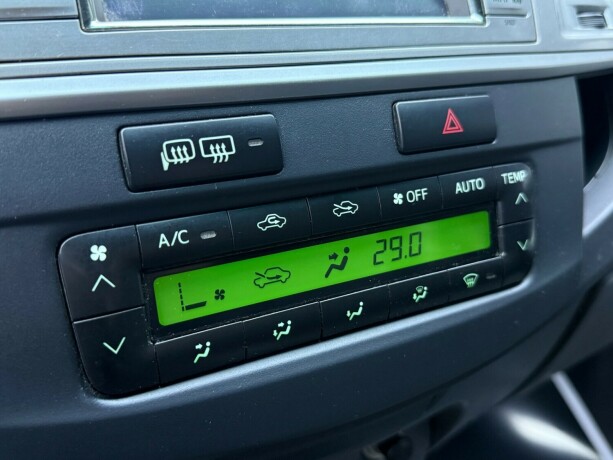 toyota-hilux-diesel-2012-big-23