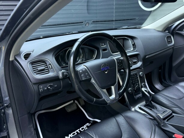 volvo-v40-diesel-2015-big-9