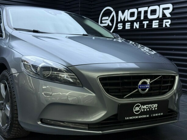 volvo-v40-diesel-2015-big-4