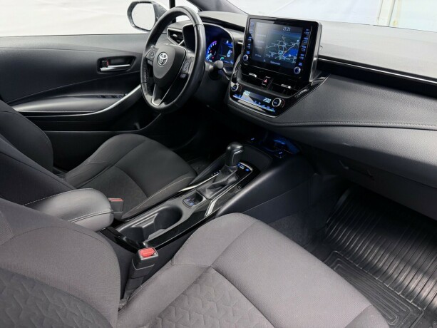 toyota-corolla-elektrisitetbensin-2020-big-14