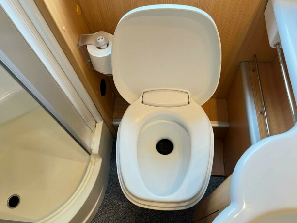 laika-kreos-3009-diesel-2006-big-64