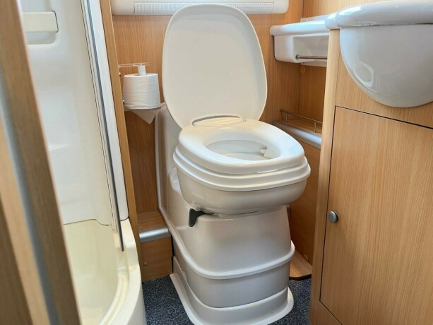 laika-kreos-3009-diesel-2006-big-65