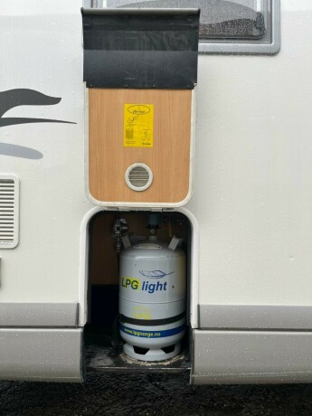 laika-kreos-3009-diesel-2006-big-12