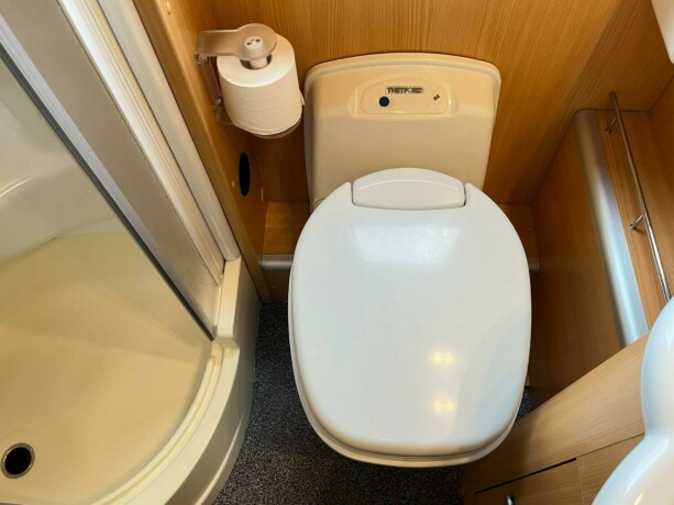 laika-kreos-3009-diesel-2006-big-63