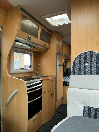 laika-kreos-3009-diesel-2006-big-35