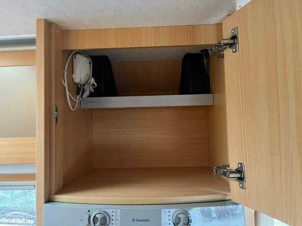 laika-kreos-3009-diesel-2006-big-47