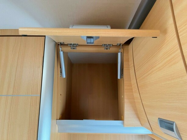 laika-kreos-3009-diesel-2006-big-79