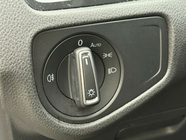volkswagen-golf-elektrisitet-2018-big-15