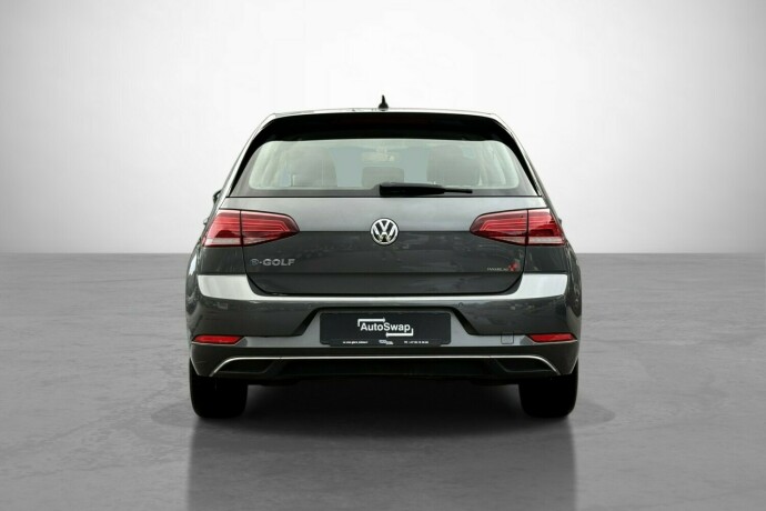 volkswagen-golf-elektrisitet-2018-big-9