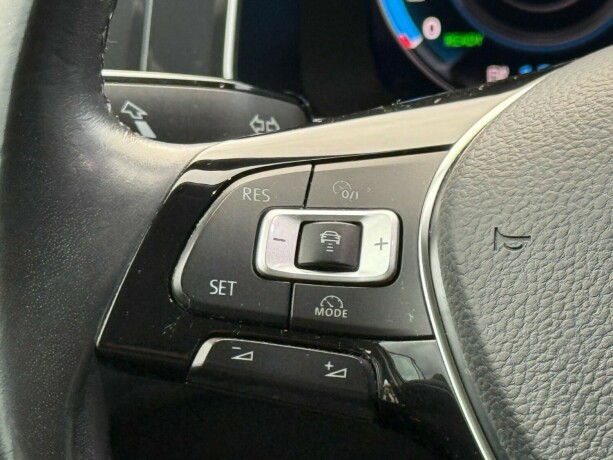 volkswagen-golf-elektrisitet-2018-big-37