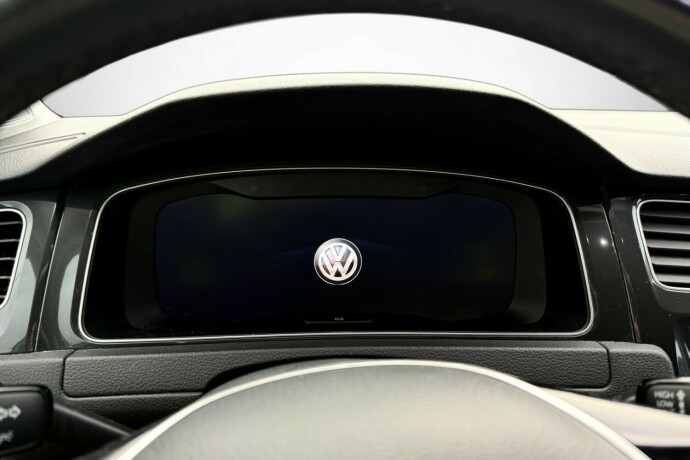 volkswagen-golf-elektrisitet-2018-big-16