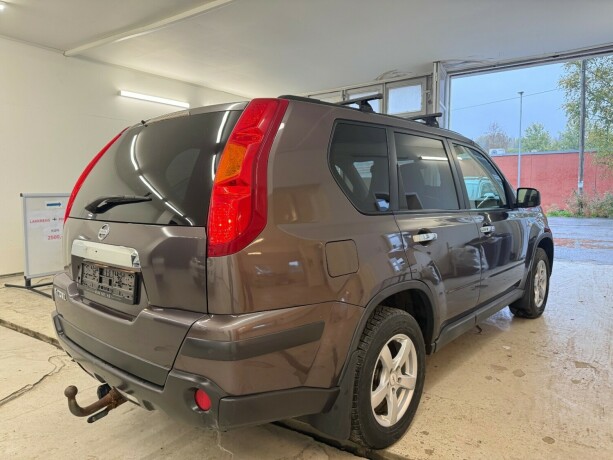 nissan-x-trail-diesel-2009-big-4