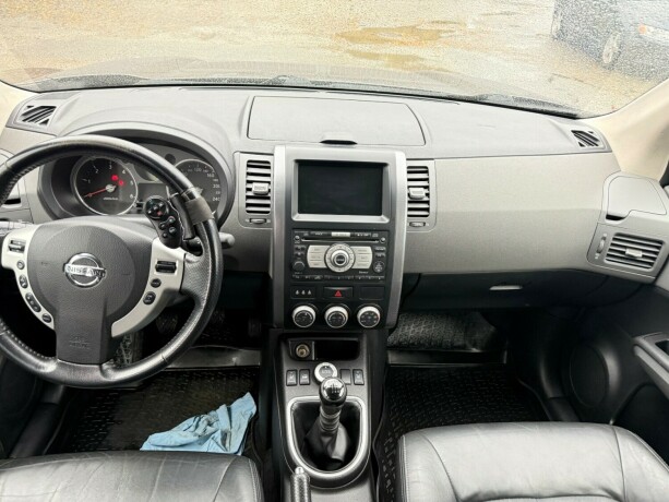 nissan-x-trail-diesel-2009-big-8