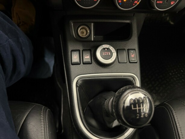 nissan-x-trail-diesel-2009-big-15