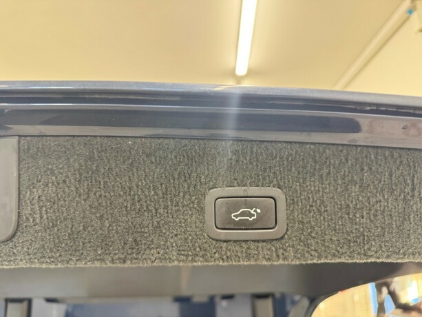 volvo-v70-diesel-2013-big-25