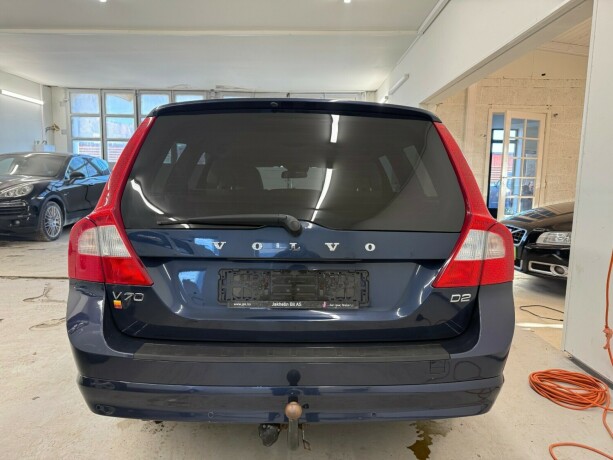volvo-v70-diesel-2013-big-12