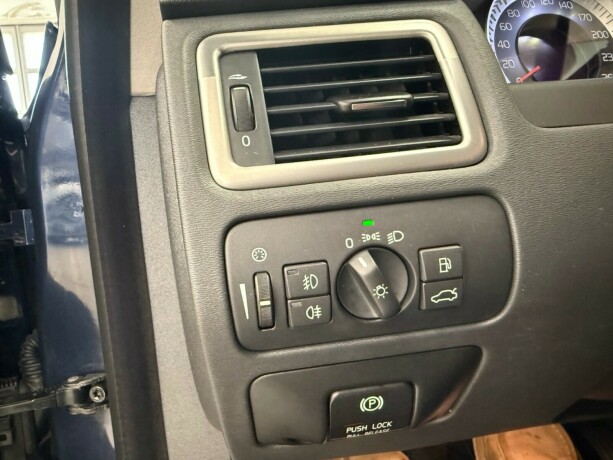 volvo-v70-diesel-2013-big-11