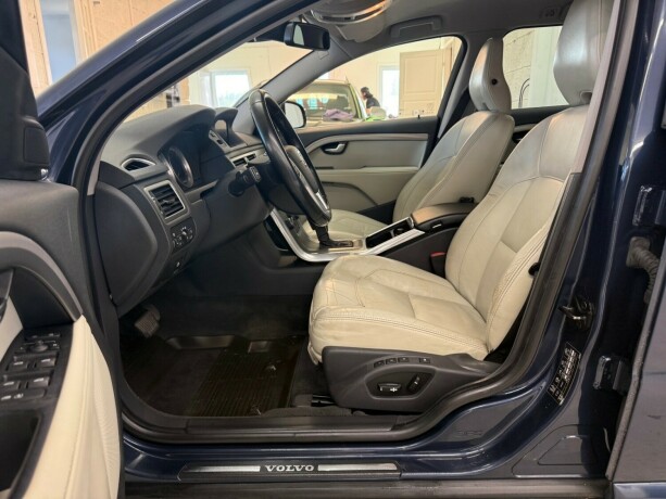 volvo-v70-diesel-2013-big-33