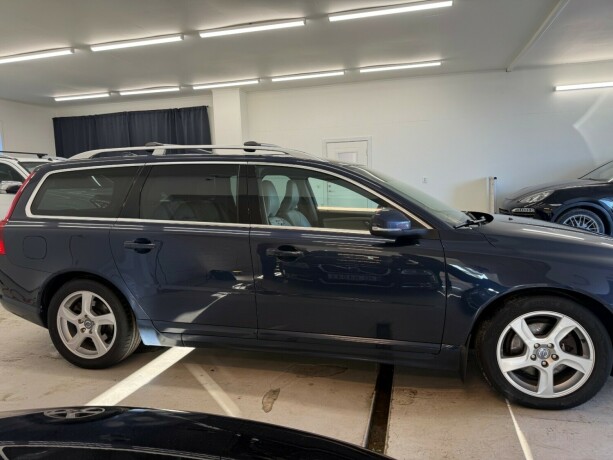 volvo-v70-diesel-2013-big-2