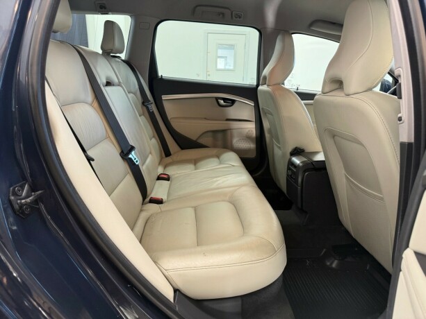 volvo-v70-diesel-2013-big-23