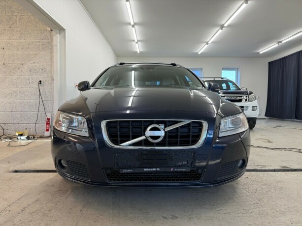 volvo-v70-diesel-2013-big-10