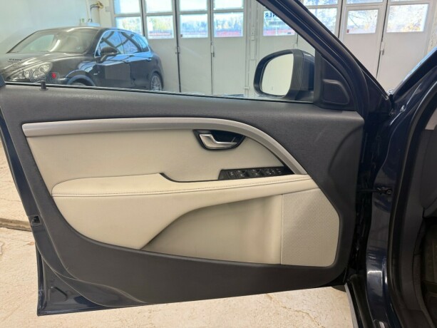 volvo-v70-diesel-2013-big-34
