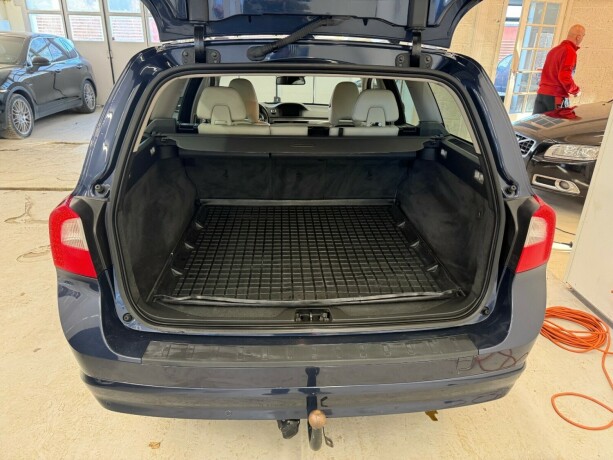 volvo-v70-diesel-2013-big-28