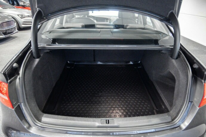 audi-a4-bensin-2015-big-7