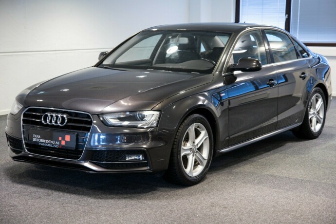 audi-a4-bensin-2015-big-0