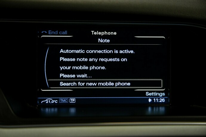 audi-a4-bensin-2015-big-13