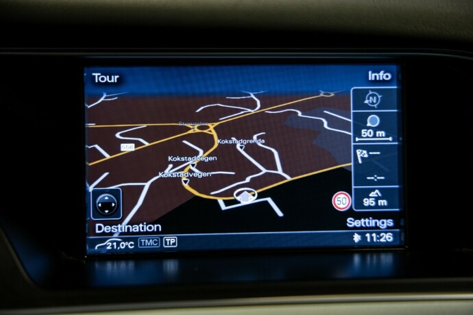 audi-a4-bensin-2015-big-15