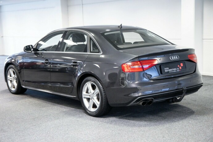 audi-a4-bensin-2015-big-1
