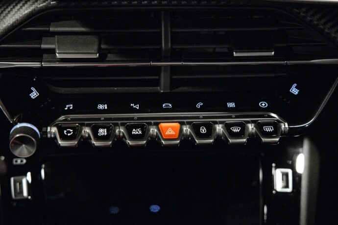 peugeot-e-2008-elektrisitet-2021-big-18