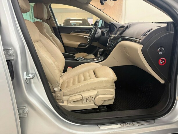 opel-insignia-diesel-2014-big-21