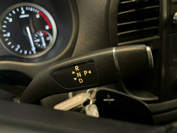 mercedes-benz-vito-diesel-2020-big-13