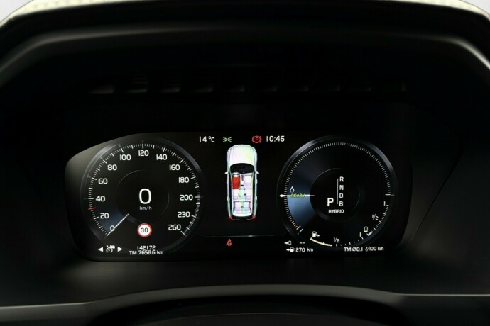 volvo-xc-90-plug-in-petrol-2019-big-19