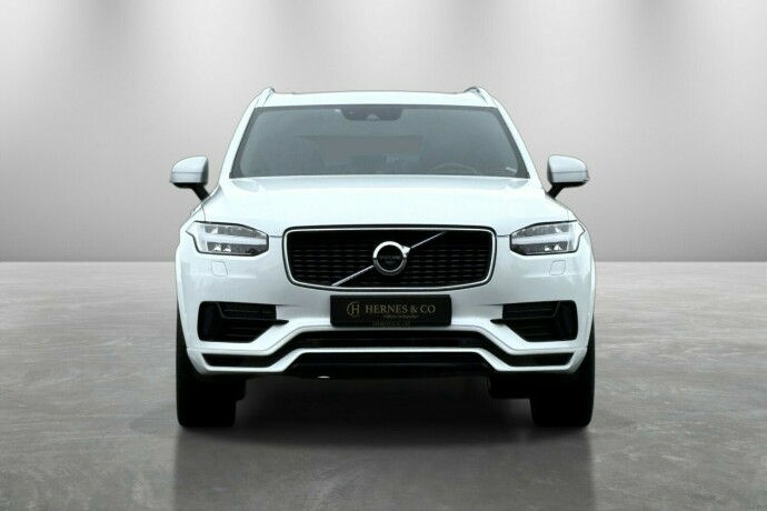 volvo-xc-90-plug-in-petrol-2019-big-2