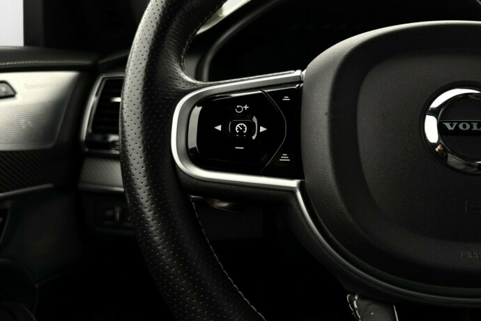 volvo-xc-90-plug-in-petrol-2019-big-17