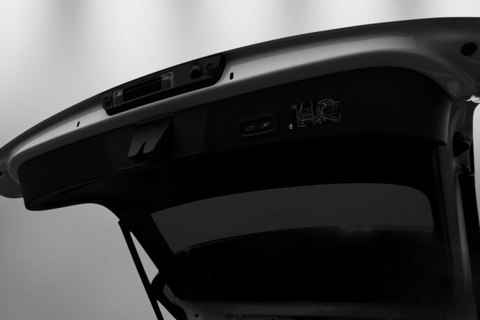 volvo-xc-40-elektrisitet-2022-big-11