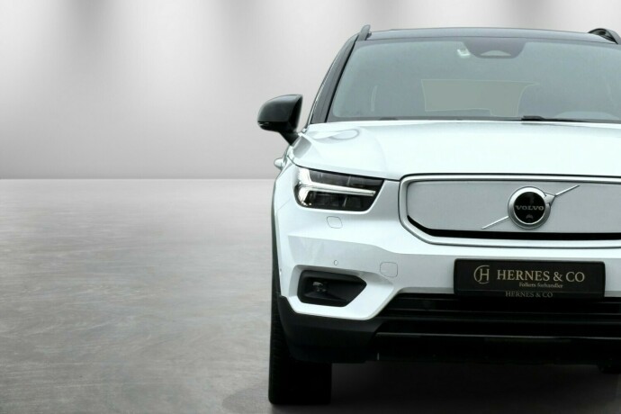 volvo-xc-40-elektrisitet-2022-big-4