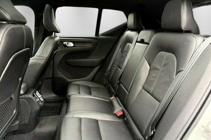 volvo-xc-40-elektrisitet-2022-big-36