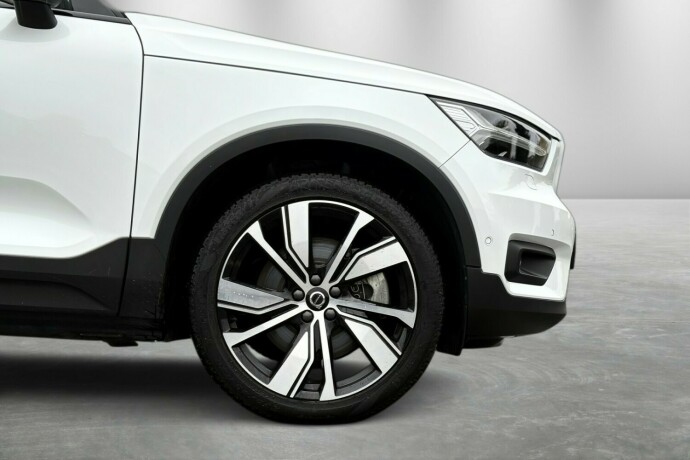 volvo-xc-40-elektrisitet-2022-big-12