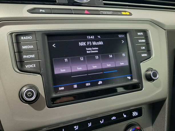 volkswagen-passat-diesel-2017-big-17