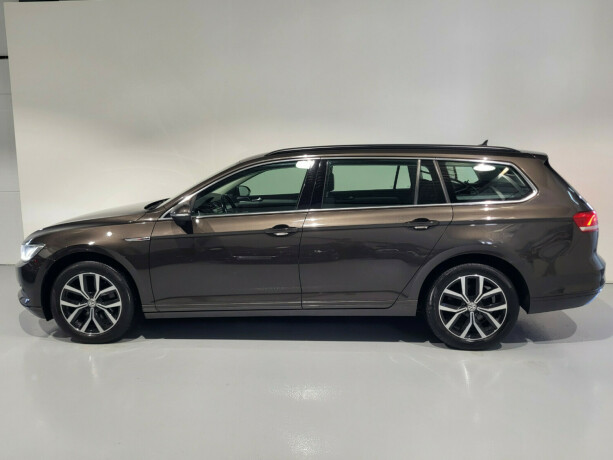 volkswagen-passat-diesel-2017-big-6