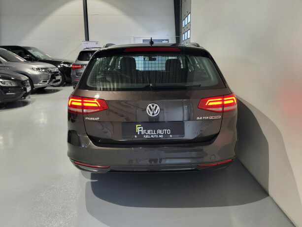 volkswagen-passat-diesel-2017-big-10